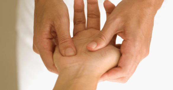 5 Shiatsu Pressure Points to Alleviate Every Kind of Headache